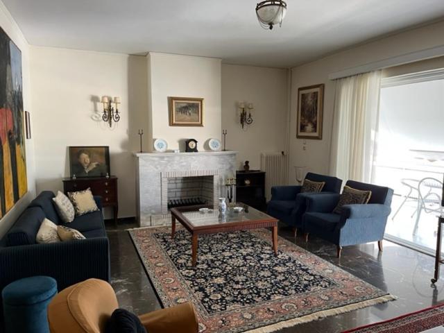 Spacious And Sunny Appartment In Cholargos Athen Exterior foto
