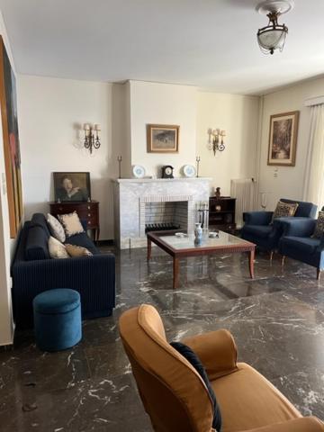 Spacious And Sunny Appartment In Cholargos Athen Exterior foto