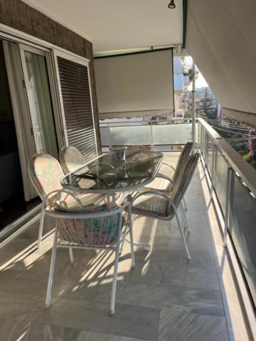 Spacious And Sunny Appartment In Cholargos Athen Exterior foto